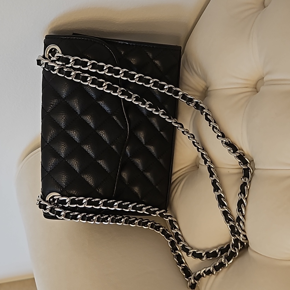 Rebecca Minkoff Wallet on Chain